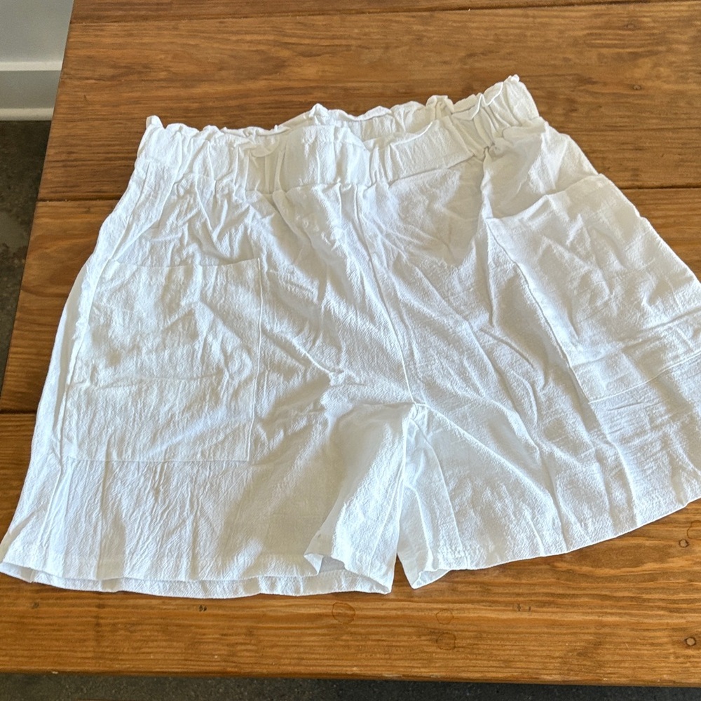 Amazon High Waist White Women's Shorts
